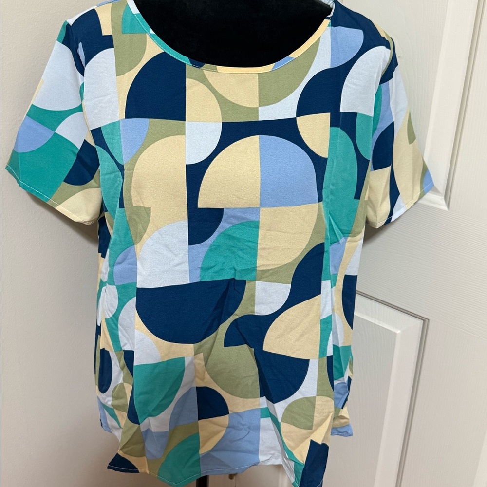 Abstract Multicolor Geometric Short Sleeve Top Blue Green Size XL NEW
